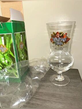 Rainforest Cafe Orlando Hurricane Souvenir Cocktail Glass